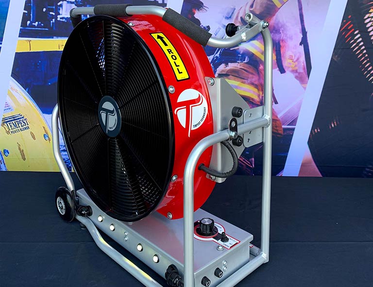 Teampest VS-1.2 Battery Blower with Folding Handle Teampest VS-1.2 Battery Blower with Folding Handle